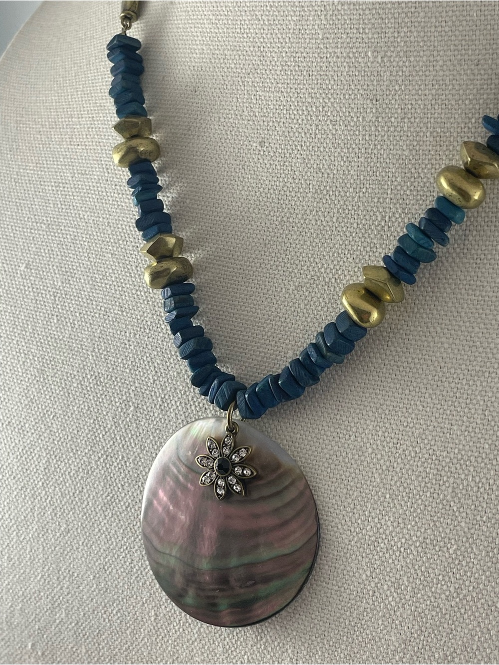 Cookie Lee Blue Beaded Necklace with Pink Mother-of-Pearl Pendant